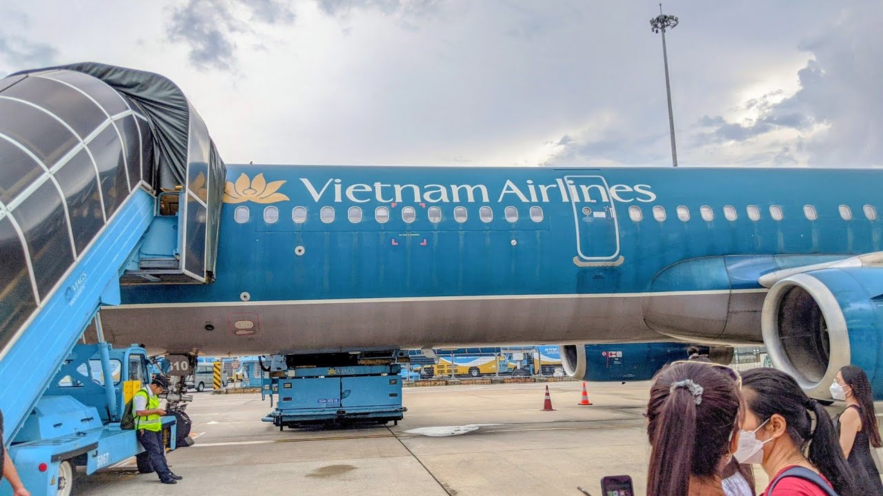 VIETNAM AIRLINES A321neo. SAIGON (Ho Chi Minh city) - PHU QUOC | (FULL flight report in 4K)