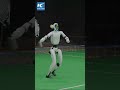 Robot makes decision, moves deftly on tennis court