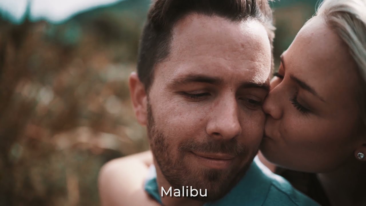 Obejrzyj Malibu: Uncle Brent (LYRIC Video) w YouTube Obejrzyj Malibu: Uncle Brent (LYRIC Video) w YouTube
