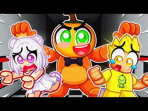 I Trolled My Friends by Transforming into FNAF! 🐻 | Roblox