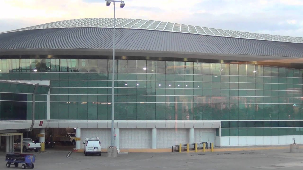 A Tour of Houston's Hobby Airport (HOU), October 20, 2013 ...