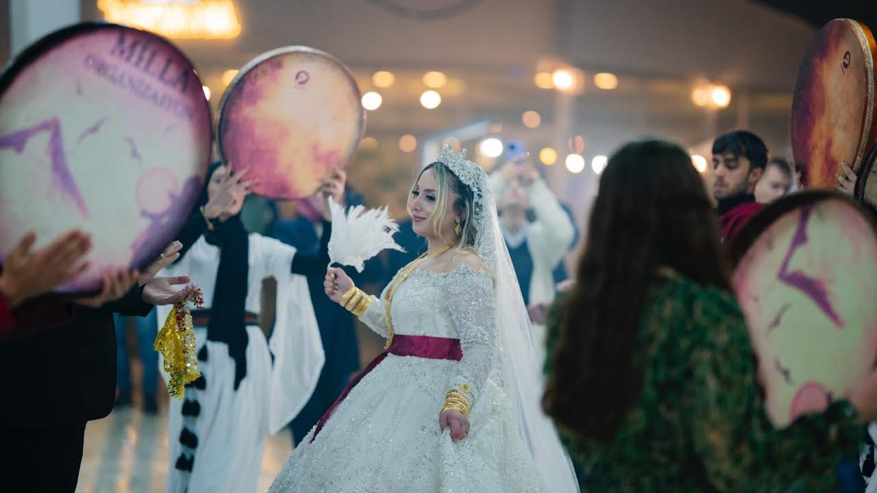 Koma Dem - Ez Teyrım ( Akış Ve Çelik Ailesi Düğünü)