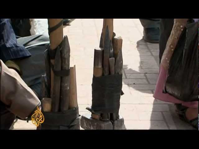 يتهم سكان الريف المصري جماعة الإخوان المسلمين بالإهمال