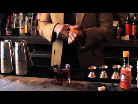 how-to-make-a-perfect-southern-comfort-old-fashioned-drink-:-bartender-tips