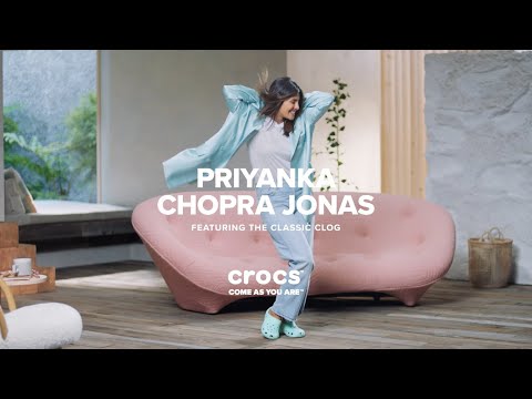 Priyanka-and-Crocs-Make-it-a-Classic-030