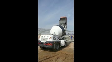 How to Use the Cement Hopper with Self Loading Concrete Mixer?