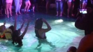 NK Cruise 2014 - Donnie jumps in pool Cowboy night
