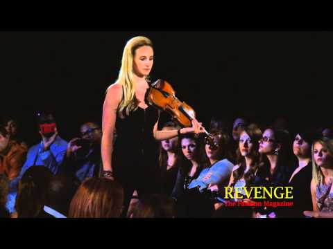 Couture Fashion Week NY Spring 2011   Jane Hunt, Violinist