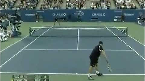 Roger Federer - How to return 140 mph Andy Roddick serve