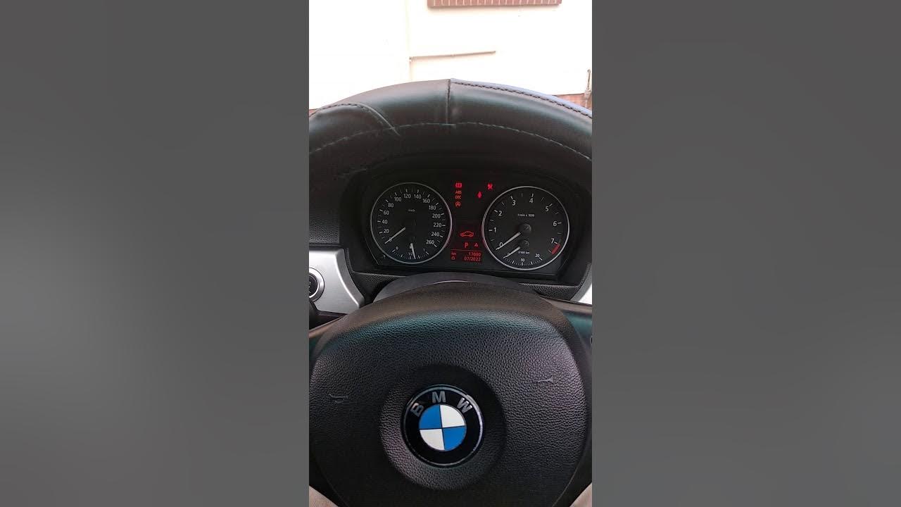 Vehicle lift, red light, CC-ID 71 BMW E90 - YouTube