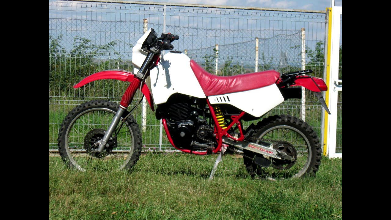 Обзор мотоцикла Cagiva T4 500E 1988 - разбираемся со всеми особенностями и характеристиками Обзор мотоцикла Cagiva T4 500E 1988: особенности и характеристики