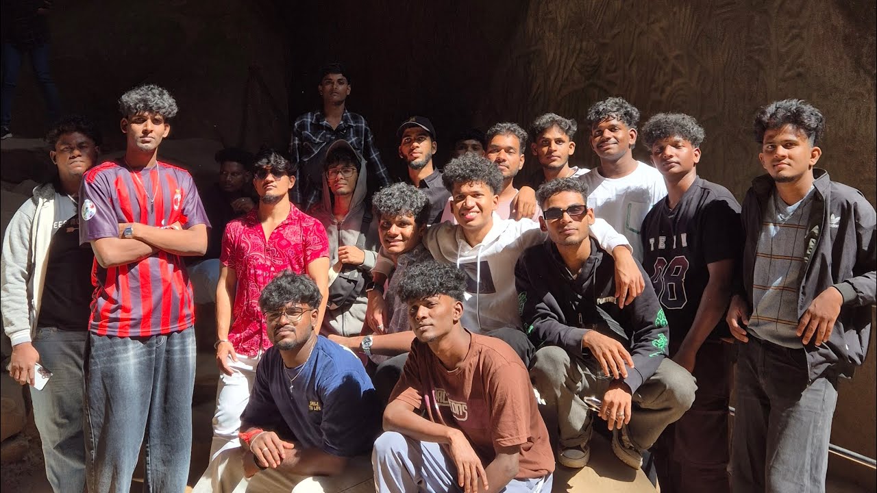 We r visiting wayanad.... with my  lovable friends 🧡 Part 1