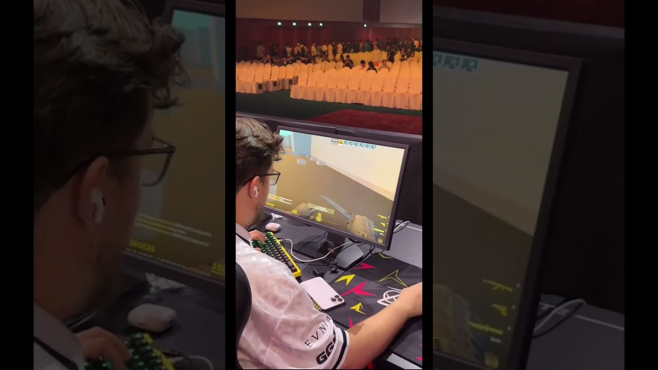 Zywoo warm up!! Insane movement from Nr.1🔥🤯 