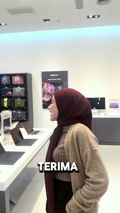 Tengah jalan2 and I stopped by this shop sebab terdengar lagu. 🥰