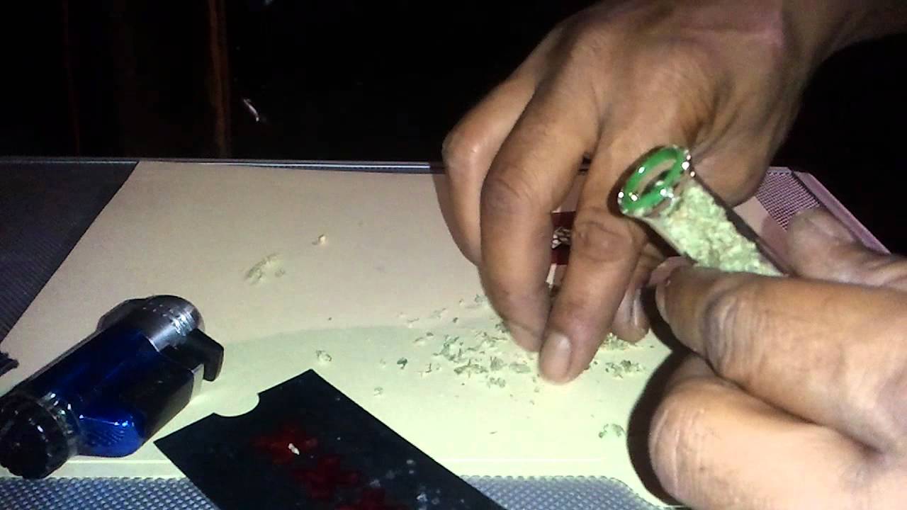 Glass Blunt; Smoking Cannabis - YouTube