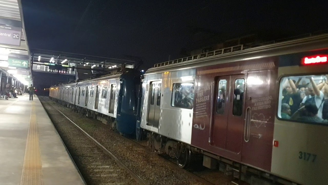 Supervia - Série 700 ER 721/724 Avariado em Vila Militar (Expresso Santa Cruz).