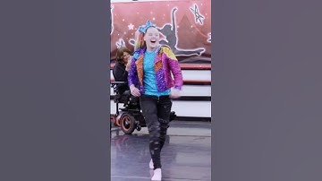 Thumbnail of JoJo's UNBELIEVABLE Spin | Dance Moms | #Shorts