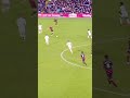 De bruyne 1000 iQ pass 🤯😳 #shorts #football #debruyne #mancity #viral #fyp #trending