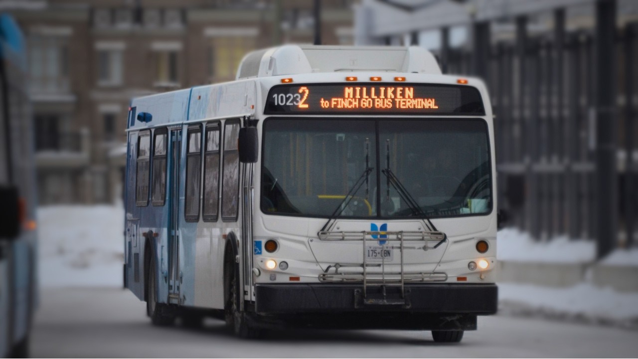 YRT 2010 New Flyer D40LFR #1023 | 2 Milliken Westbound Bus Ride