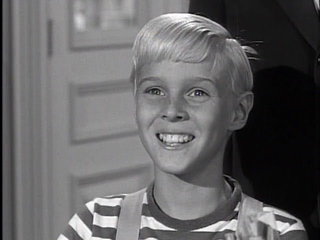Dennis The Menace: S3 E13 - Dennis' Bank Account - YouTube