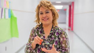 Elizabeth Padron wins KENS 5 EXCEL Award for Harlandale ISD