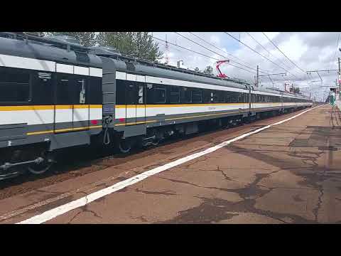 Новенький электропоезд ЭП2ДМ-0224