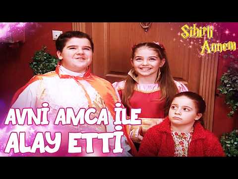 Cem, Avni Amca'ya Prens Rolü Teklif Ediyor | Sihirli Annem