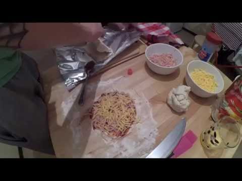 Видео рецепт Быстрый пирог с ветчиной и сыром
