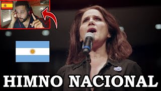 ESPAÑOL SE EMOCIONA con EL HIMNO NACIONAL ARGENTINO (COMPLETO) 😍