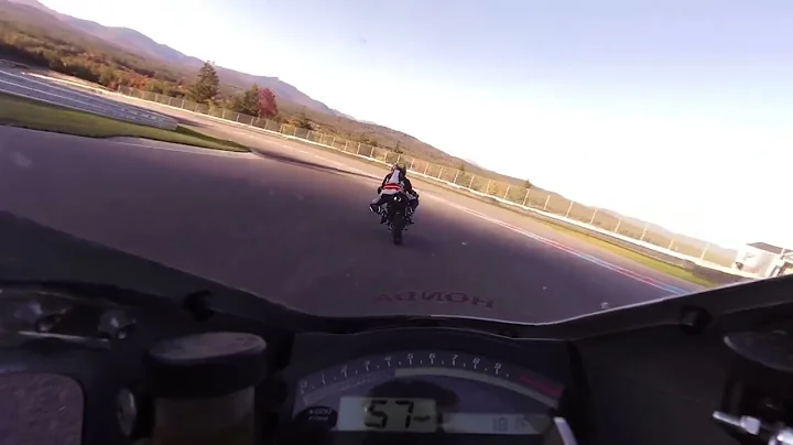 Last session of 2023 @ Club Motorsports: Elbow dra...