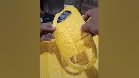 Hôm nay bên mình không giới thiệu XỐP DÁN TƯỜNG 3D nữa mà sẽ giới thiệu khẩu trang kiểu mới?