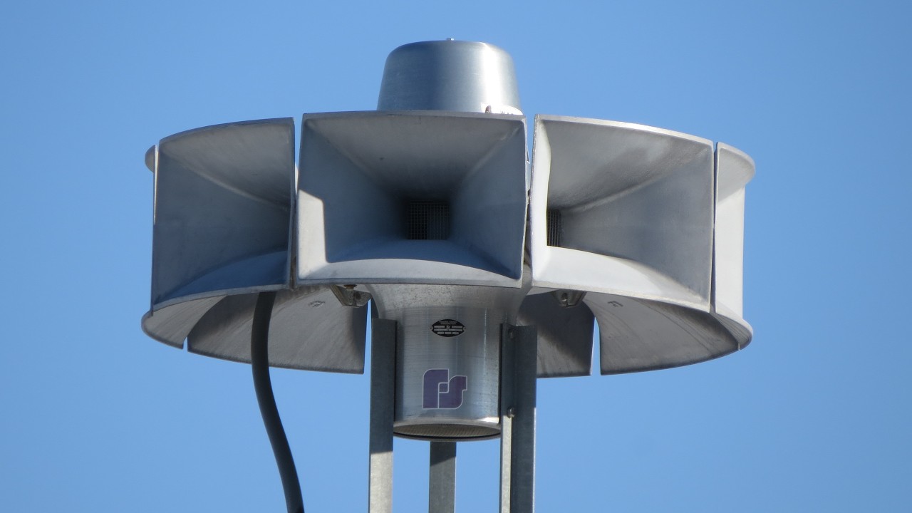 Federal Signal Eclipse 8 Fire Siren Test - Daily 6PM Blast