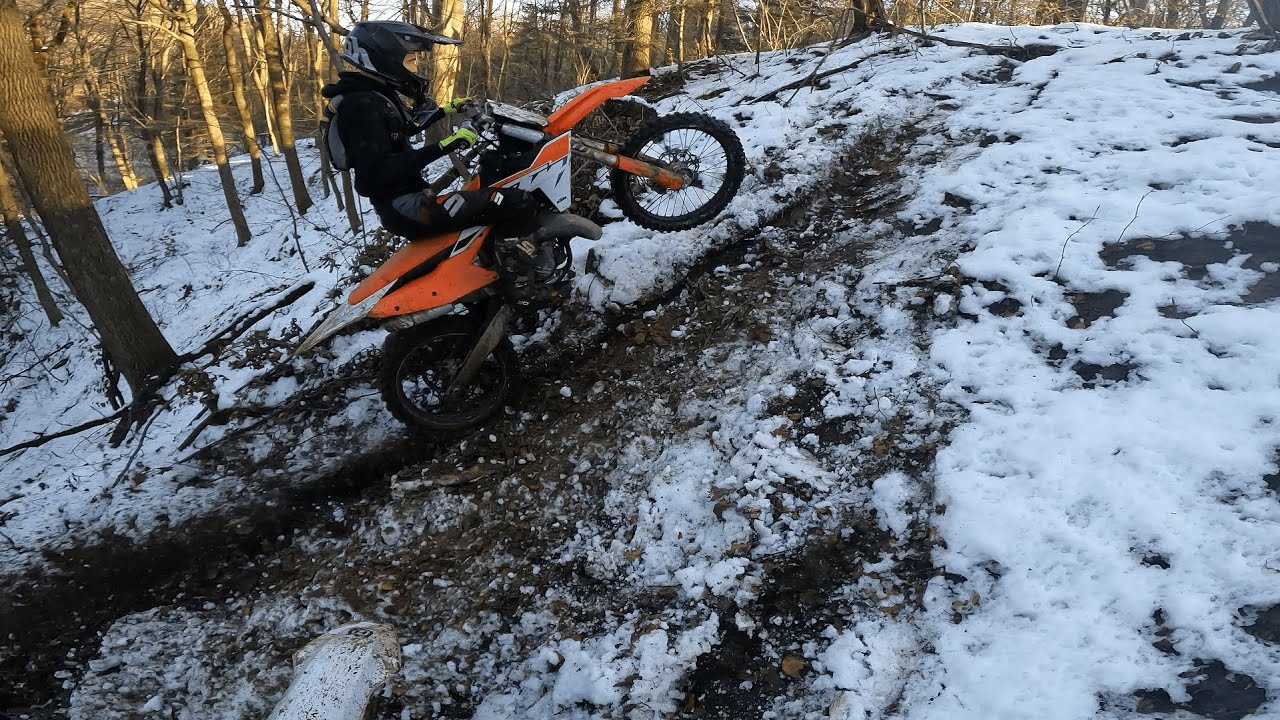 Enduro Pycimy w śniegu! Seta TBI chodzi jak wsciekla