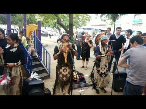 ინდიელები ბათუმის სკვერში