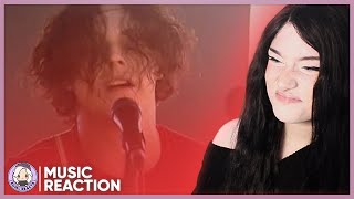 E-Girl Reacts│The White Stripes - Ball and Biscuit - PARIS 2007.avi│Music Reaction