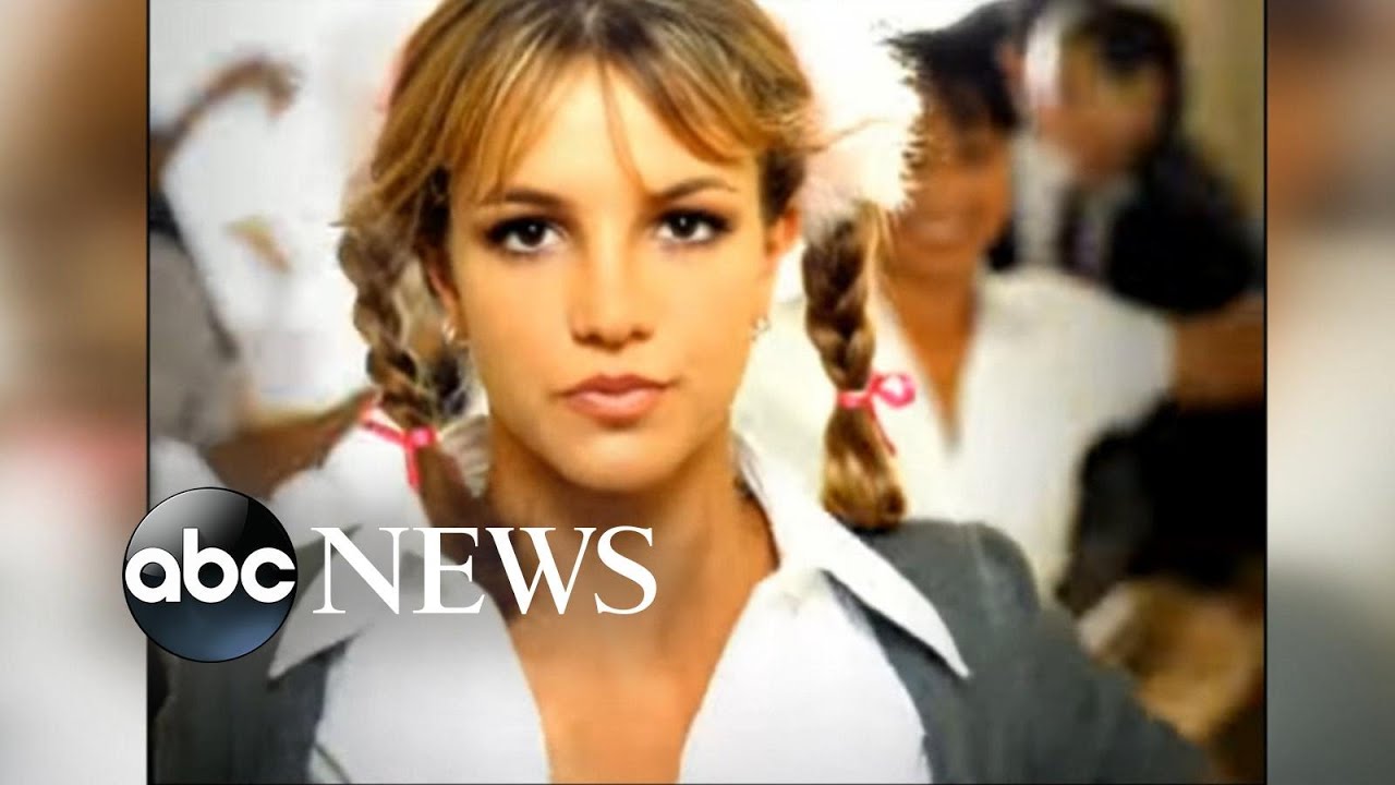 Britney Spears Hit Me Baby One More Time Turns Youtube