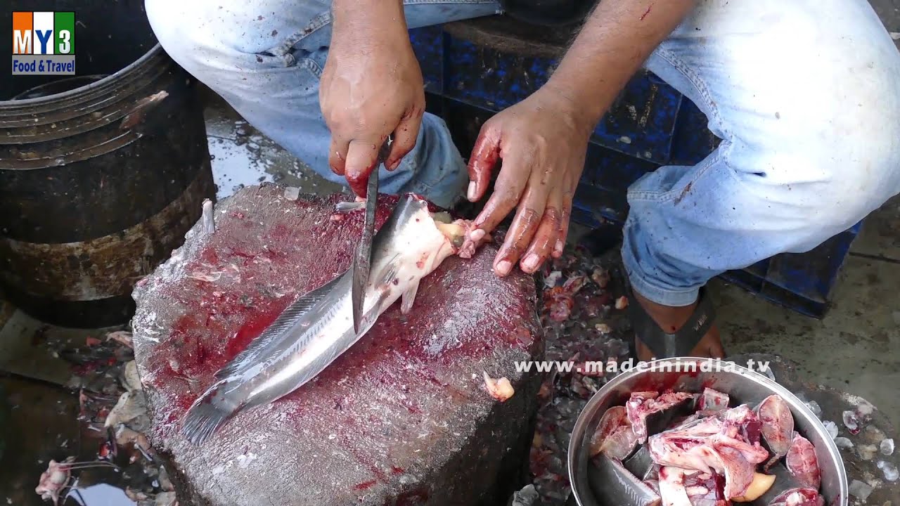 LIVE FISH CLEANING AND COOKING  | Fish Slicing | MUMBAI STREET FOOD | 4K VIDEO | UHD VIDEO