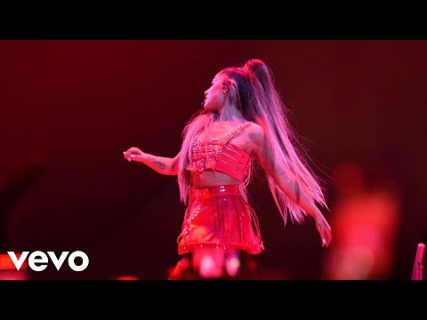 Ariana Grande - break up with your girlfriend, i'm bored (Live at the Sweetener World Tour)