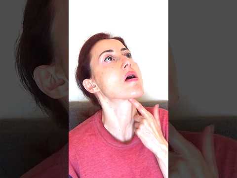 Video: Cómo tensar un cuello de pavo con yoga facial: 9 pasos