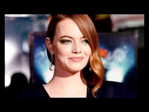 Video: Emma Stone bereitet sich auf die Hochzeit vor