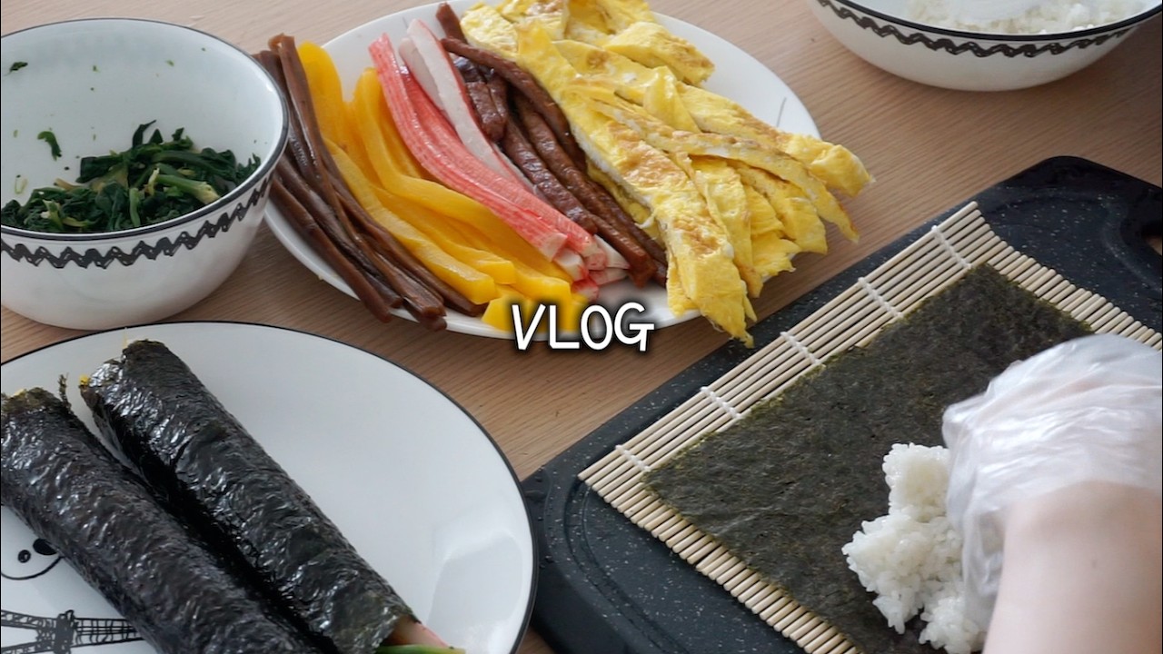 🍙김밥 사장님(아님)이 찍은 ❄️눈 펑펑 오는 브이로그ㅣ🍽️해물순찌, 집 김밥 만들어먹기ㅣ🐽배떡 로제떡볶이, 짜장면 먹방ㅣ🍬추억의 바이오 캔디