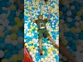 Tidur beralaskan bola