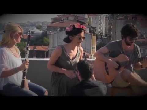 İrem Derici - Bir miyiz (Best Fm Akustik)