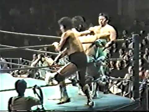 Jumbo Tsuruta/Isao Takagi/Mighty Inoue vs Genichiro Tenryu