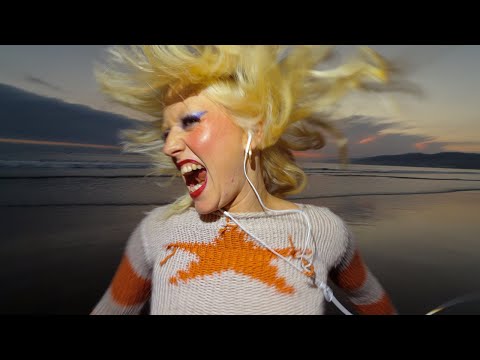 Fred Again.. & Amyl And The Sniffers – You’re A Star