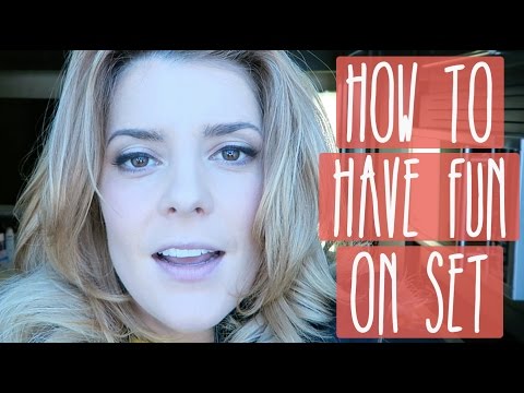 HOW TO HAVE FUN ON SET // Grace Helbig