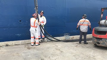 Port of Hueneme - Ship plugs in to shore side power