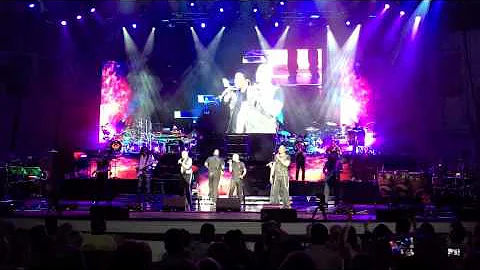 Earth Wind & Fire and Chicago PNC Bank Arts Center 2015