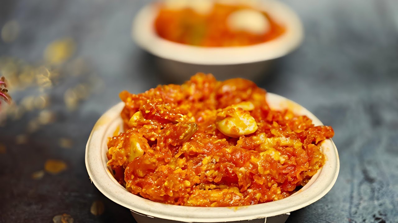 This Homemade Khoya Halwa Tastes Like Wedding Dessert || शादी जैसा हलवा घर के खोये से