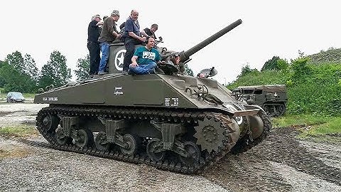 Sherman M4A4T offroad (radial engine sound)